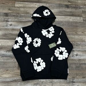WHITE/BLACK MEDIUM AND LARGE DENIM TEARS HOODIE